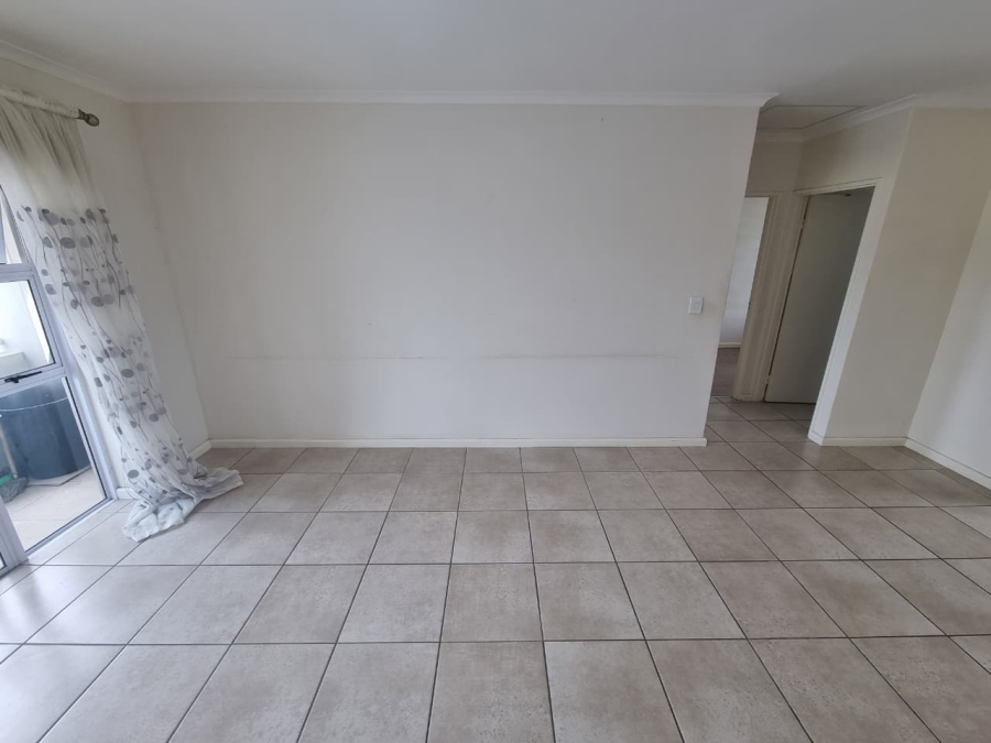 To Let 2 Bedroom Property for Rent in Wetton Western Cape